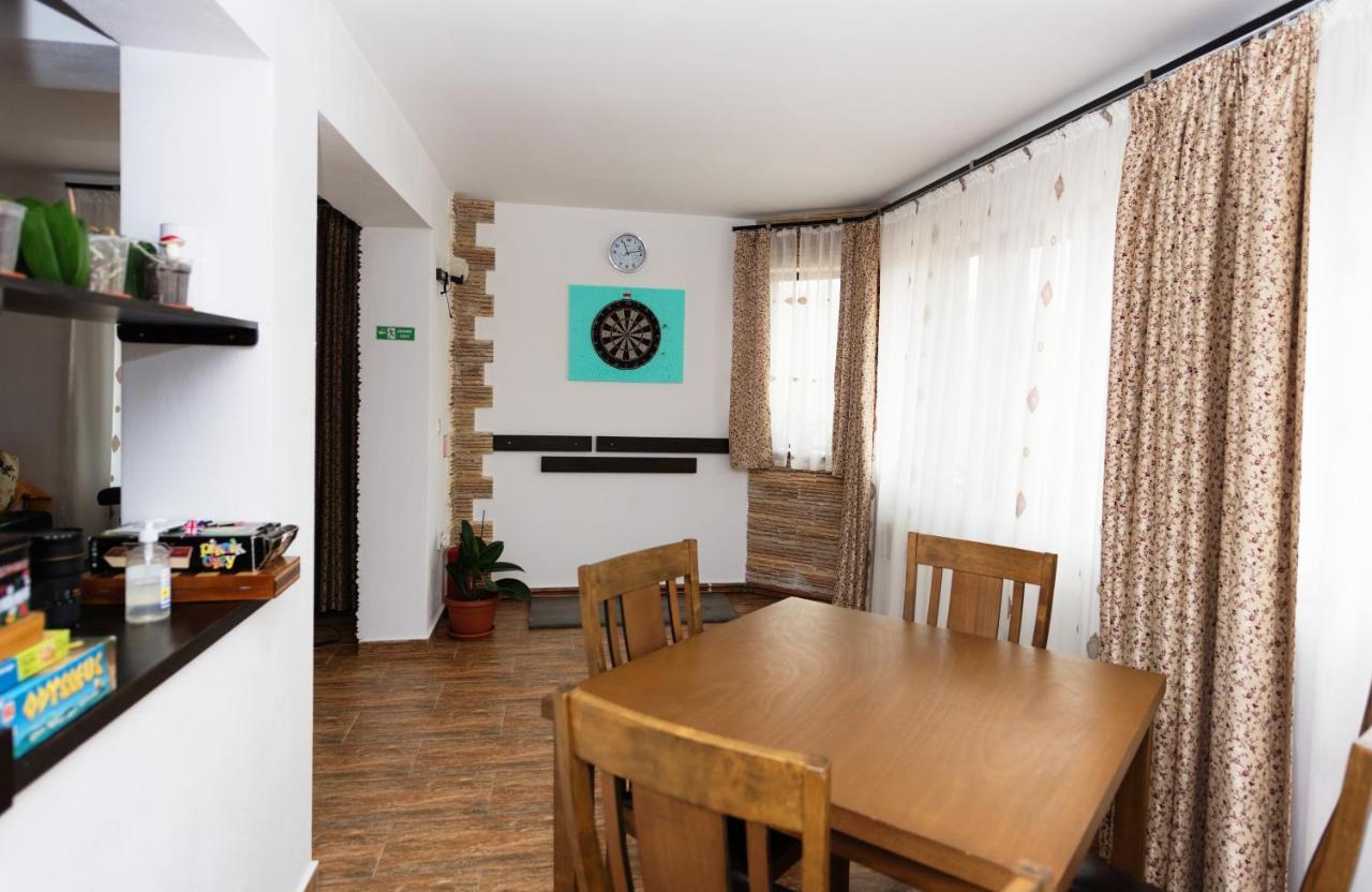 Stejarul Lui Andrei Otel Izvoarele  Dış mekan fotoğraf
